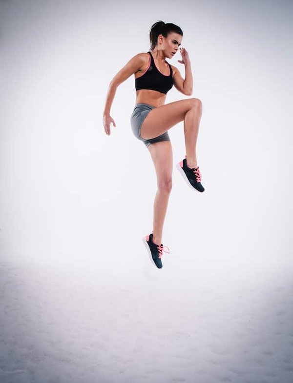 Exercices cardio pour tous : Boostez votre forme avec ces sports cardiovasculaires